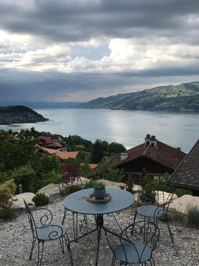 Moderne Unterkunft Mit Panoramablick Auf Thunersee Krattigen エクステリア 写真